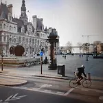 Apartment Rue Du Renard Paris